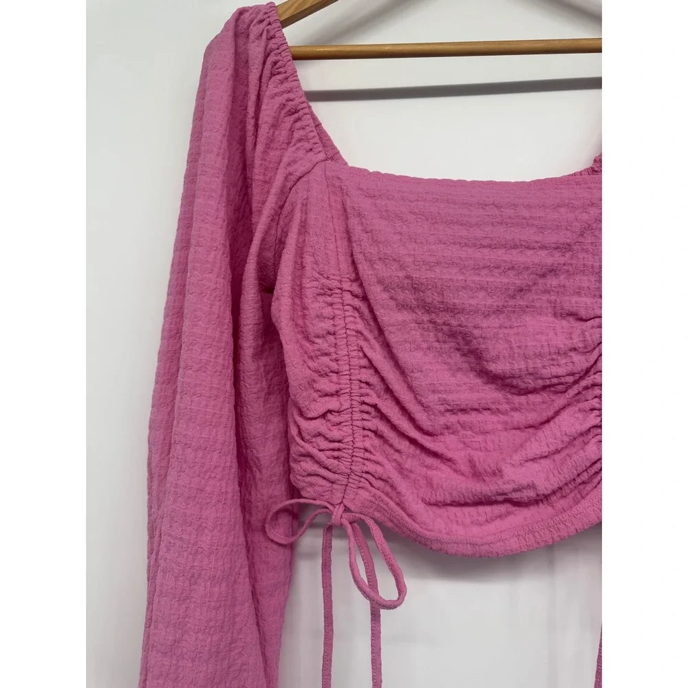 Sophie Rue‎ Shirt Women M Pink Ruched Crop Top Textured Milkmaid Coquette Girly